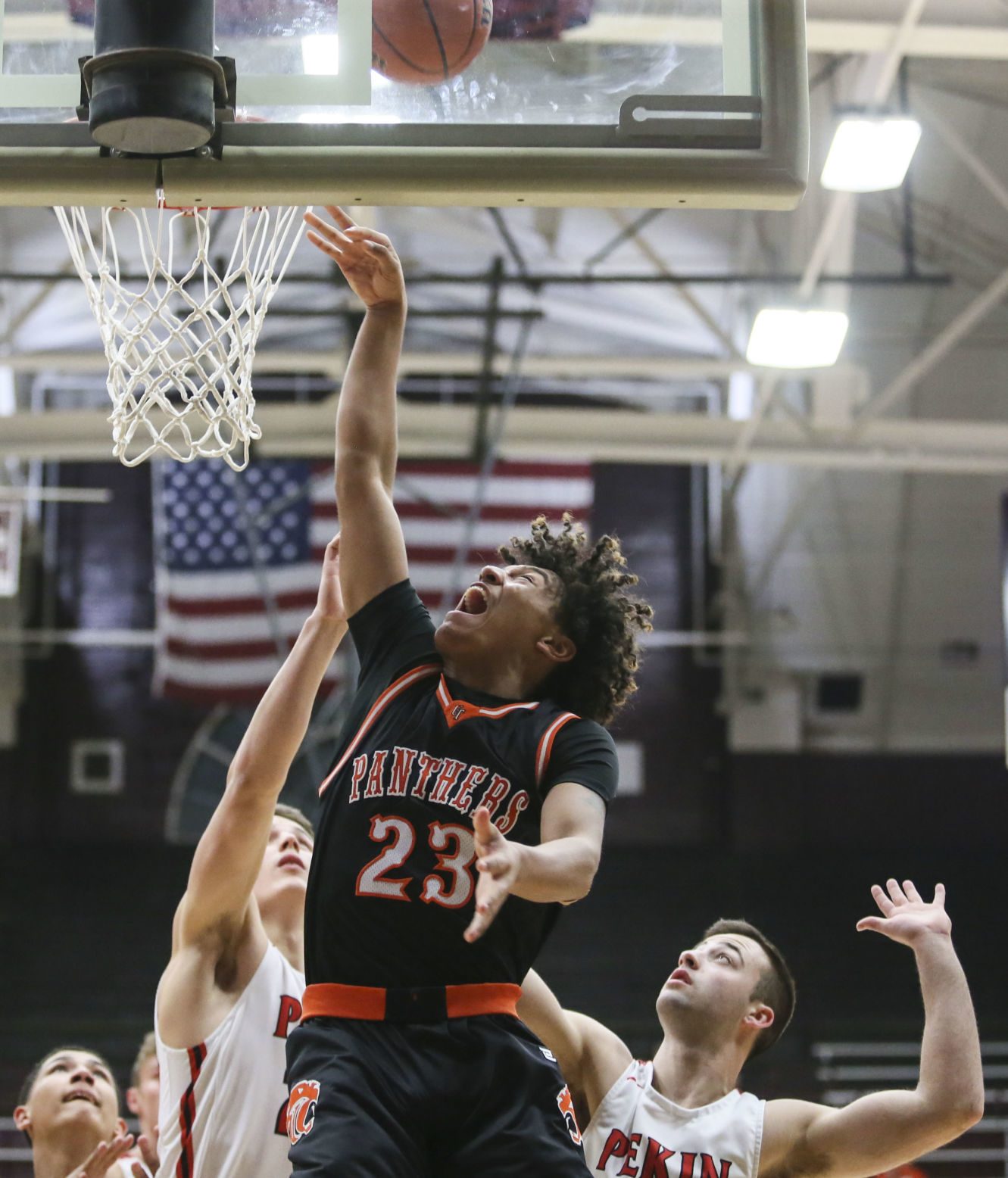 030320-qc-spt-ut-hoops-7.JPG